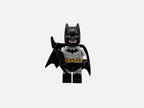 LEGO® DC Batman™ Batman Light Bluish Gray Suit Minifigur – sh0689