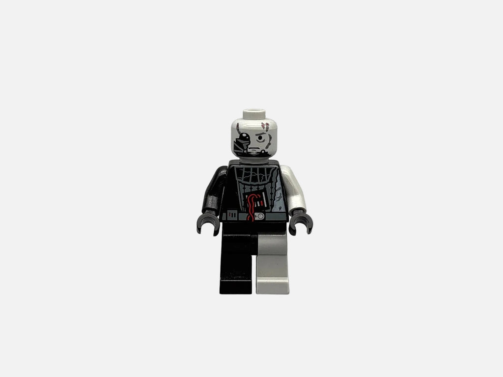 LEGO® Star Wars™ Darth Vader (Battle Damaged) Minifigur – sw0180